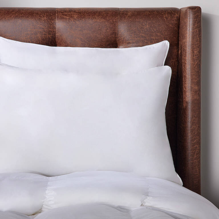 Marriott Bonvoy Boutiques back pillows Marriott Bonvoy Boutiques back pillows