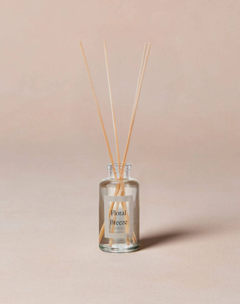 Sheraton Floral Breeze Reed Diffuser