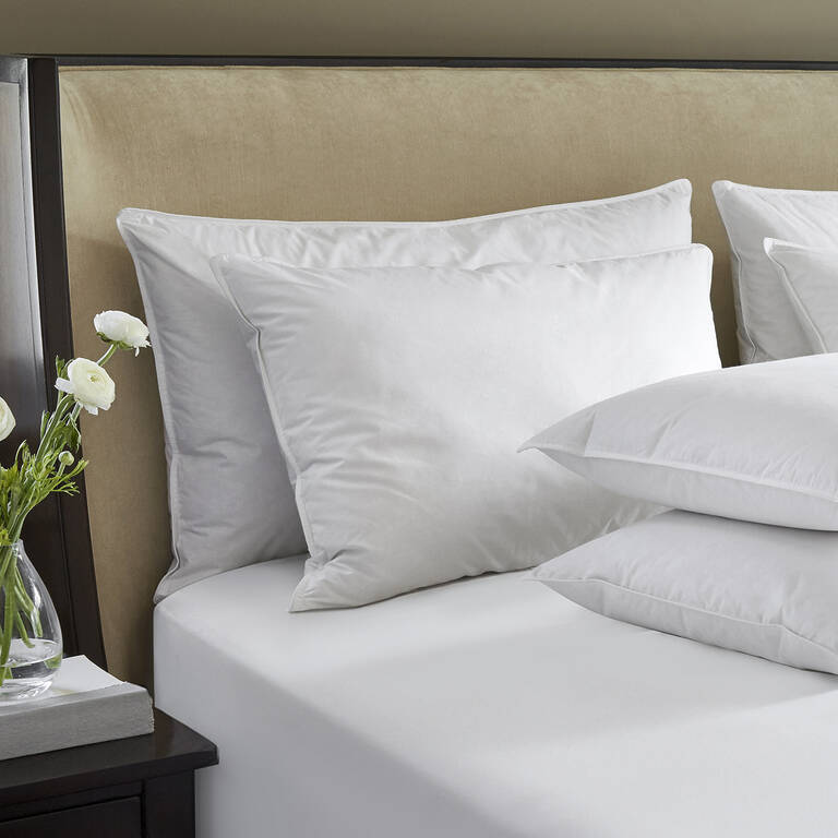 Marriott Bonvoy Boutiques side pillows Marriott Bonvoy Boutiques side pillows