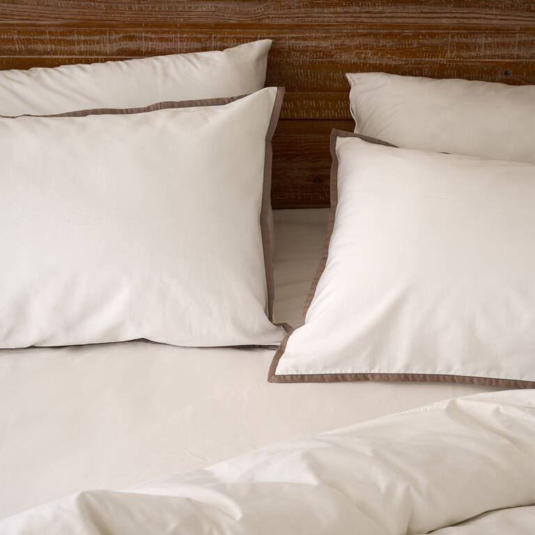 Westin Heavenly Bed mattress and bedding in home bedroom