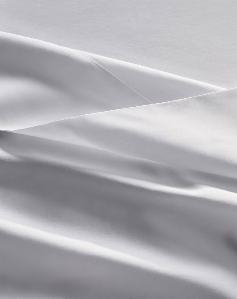 Closeup details of Marriott Bonvoy Boutiques white tencel sheet