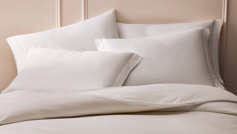 Marriott Bonvoy Boutiques pillows Marriott Bonvoy Boutiques pillows