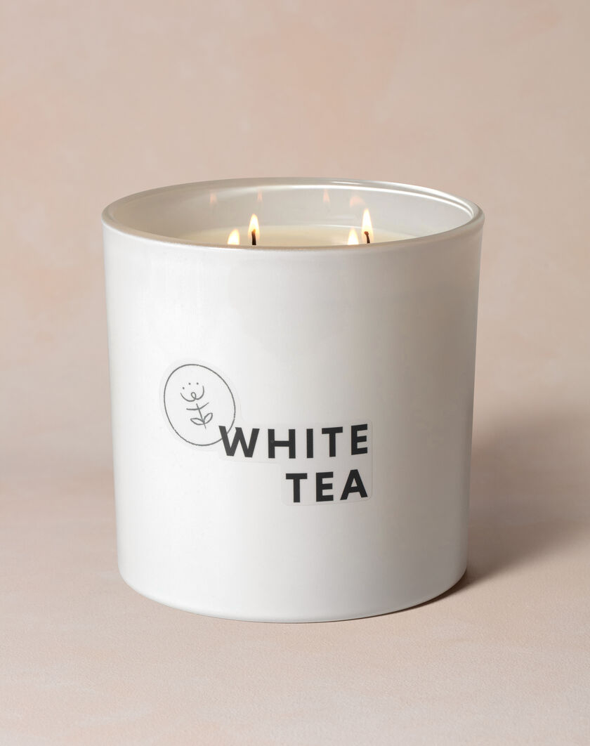 Large Candle thumbnail number 0