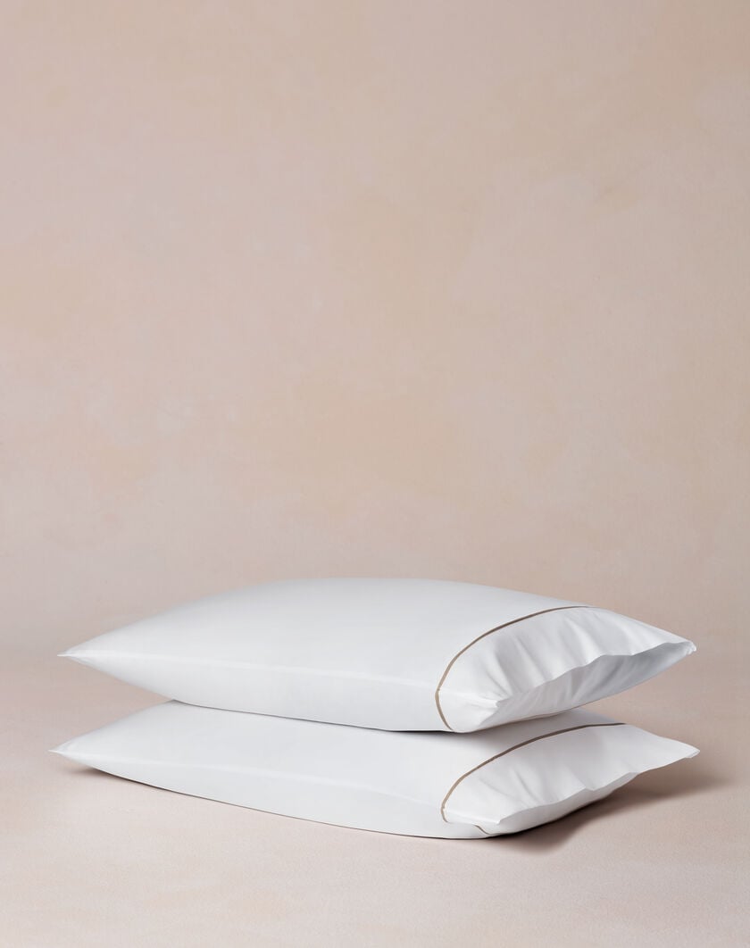 Taupe Piping Pillowcases thumbnail number 0