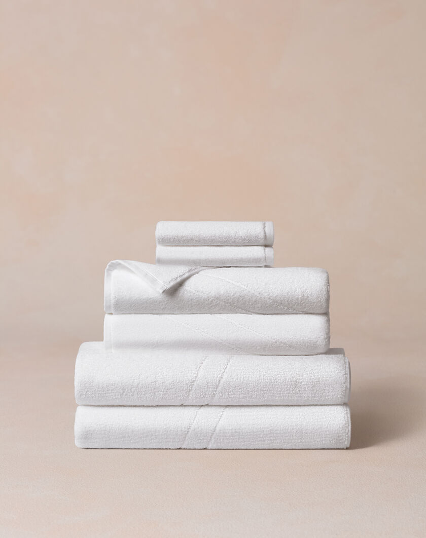 Angle Bath Towel Set thumbnail number 0