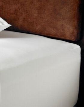 White Cotton Fitted Sheet thumbnail number 1