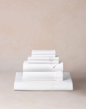 Lattice Frame Linen Set thumbnail number 0