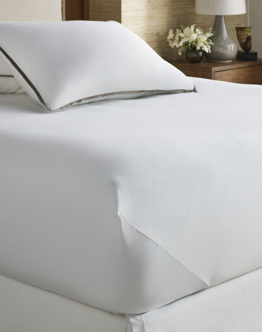 Hotel Fitted Sheet thumbnail number 1
