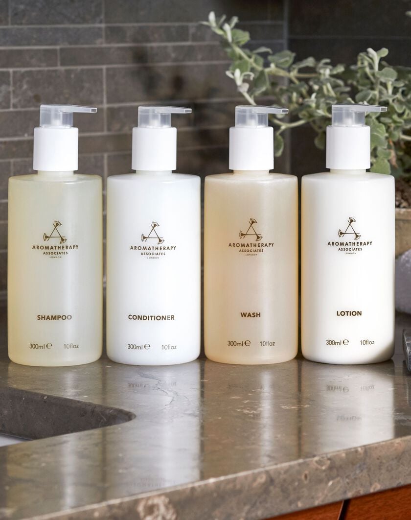 Ylang Ylang Hair & Skincare Set thumbnail number 1