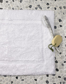 Bath Rug thumbnail number 1