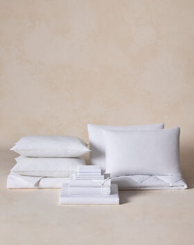 Deluxe 100% Cotton Bedding Set thumbnail number 0