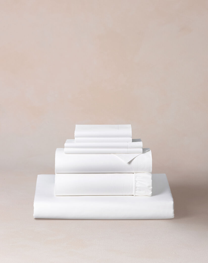 Classic White Linen Set thumbnail number 0
