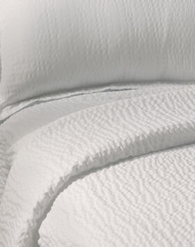 Textured Coverlet and Shams Set thumbnail number 2