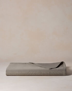 Signature Hotel Blanket thumbnail number 0