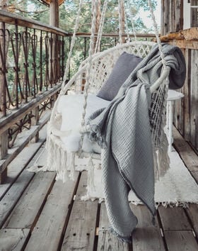 Muslin Throw thumbnail number 1