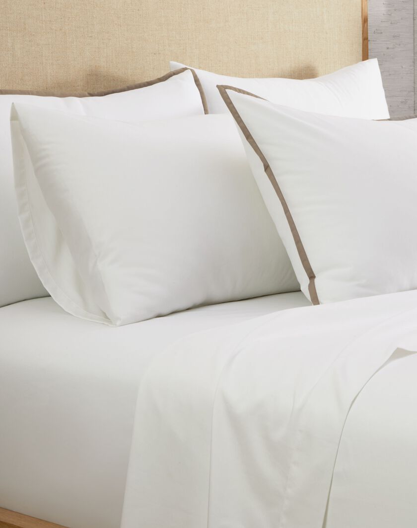 Hotel Sheet Set thumbnail number 1