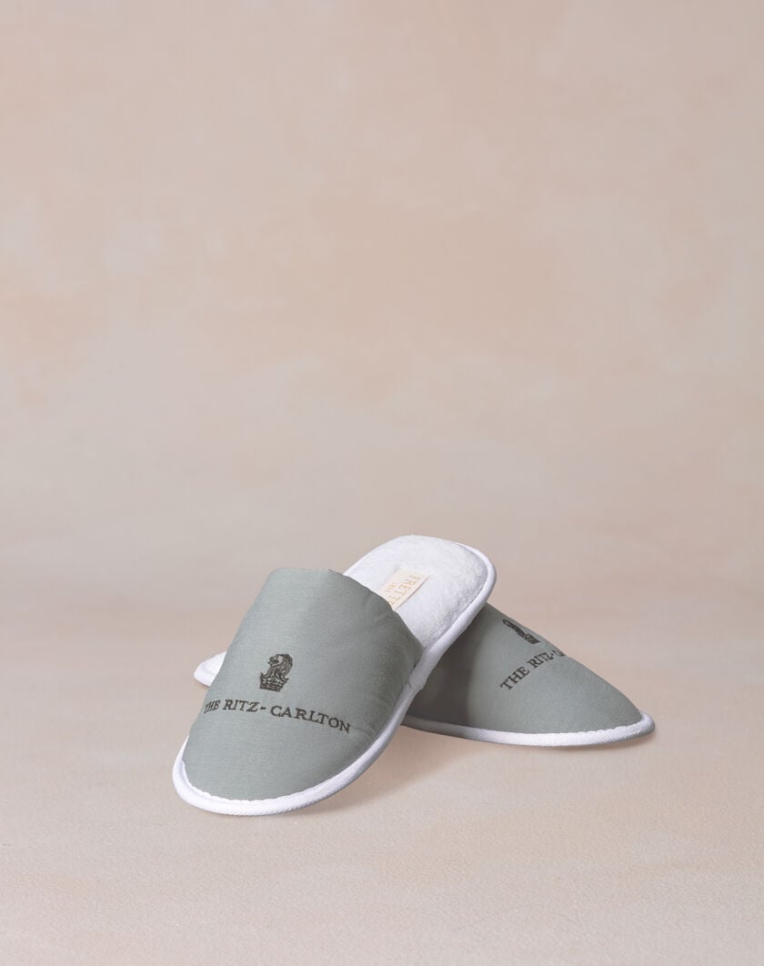Frette Microfiber Slippers thumbnail number 1