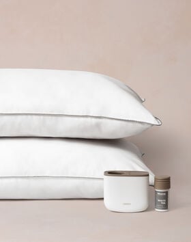 Westin Pillows and Diffuser Gift Set thumbnail number 0