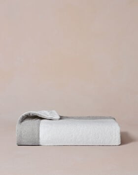Frette Pool Towel thumbnail number 0