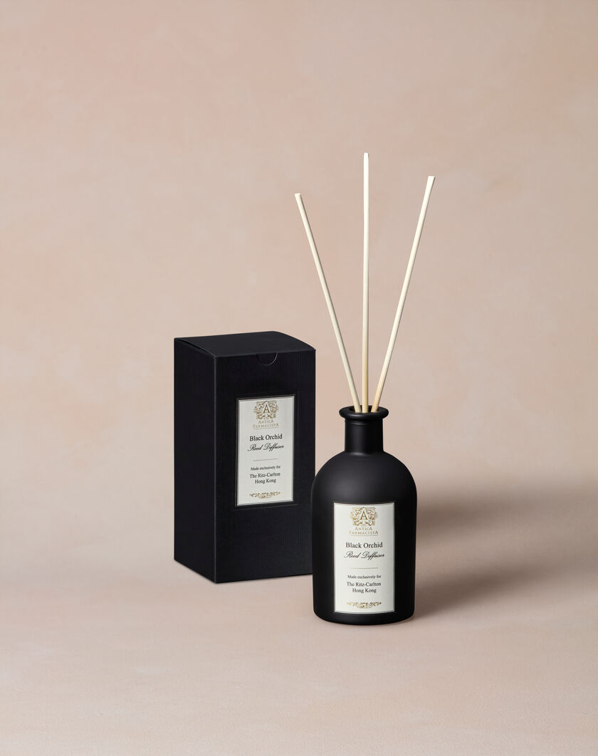 The Ritz-Carlton Reed Diffuser thumbnail number 1