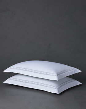 Diamond Border Pillow Shams thumbnail number 0