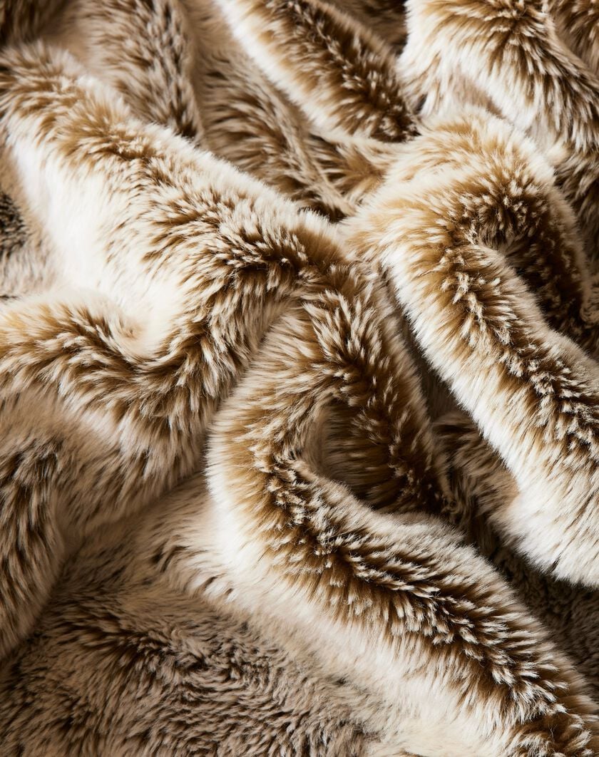 Barcelona Faux Fur Throw thumbnail number 1