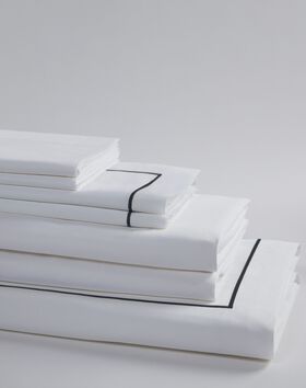 Hotel Stripe Linen Set thumbnail number 2