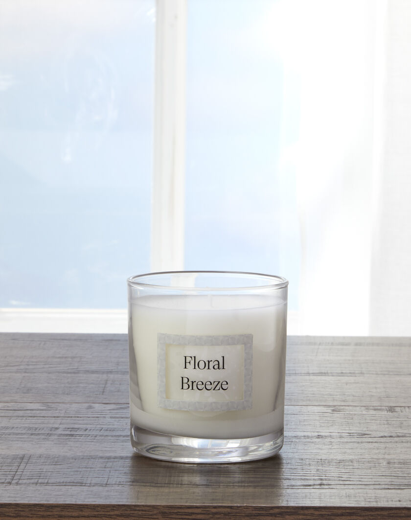 Sheraton Floral Breeze Candle thumbnail number 1