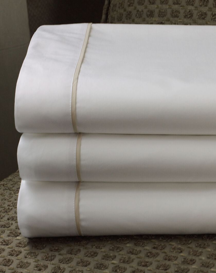 Taupe Piping Flat Sheet thumbnail number 1