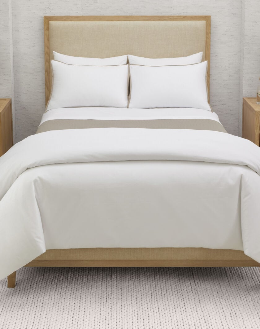 Hotel Bedding Set thumbnail number 1