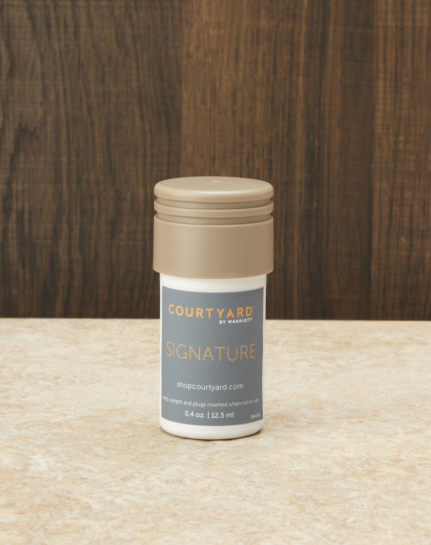 Courtyard Mini Room Diffuser Refill thumbnail number 1
