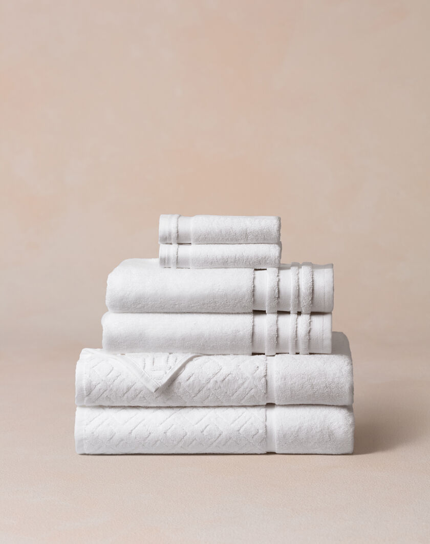 Diamond Bath Towel Set thumbnail number 0