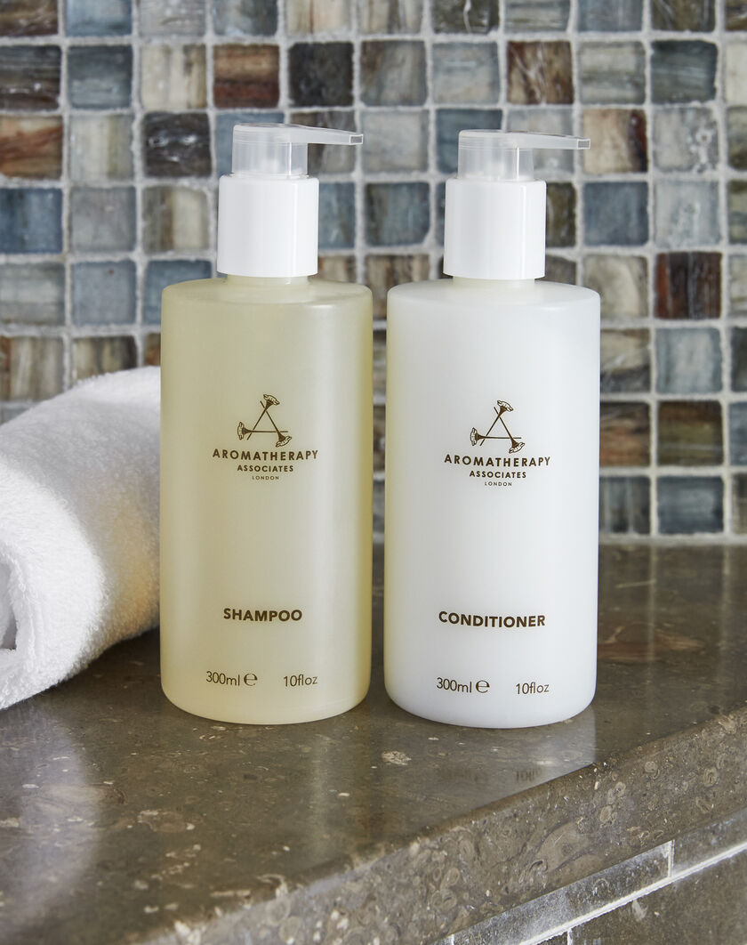 Ylang Ylang Hair Care Set thumbnail number 1