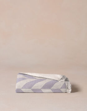 Chevron Fleece Throw thumbnail number 1