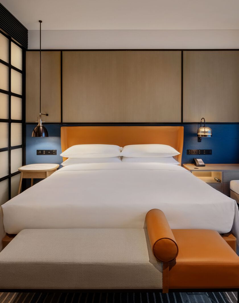 Deluxe Bed & Bedding Set thumbnail number 1