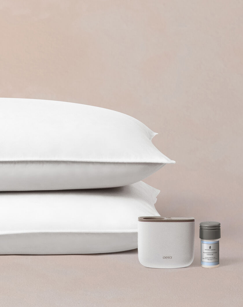 The Ritz-Carlton Pillows and Diffuser Gift Set image number 0