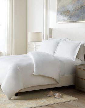 Classic White Bed & Bedding Set thumbnail number 2